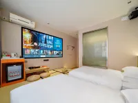 Adventure Damo Hyatt Hotel