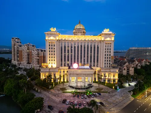 Auspicious Hotel Featured Photos