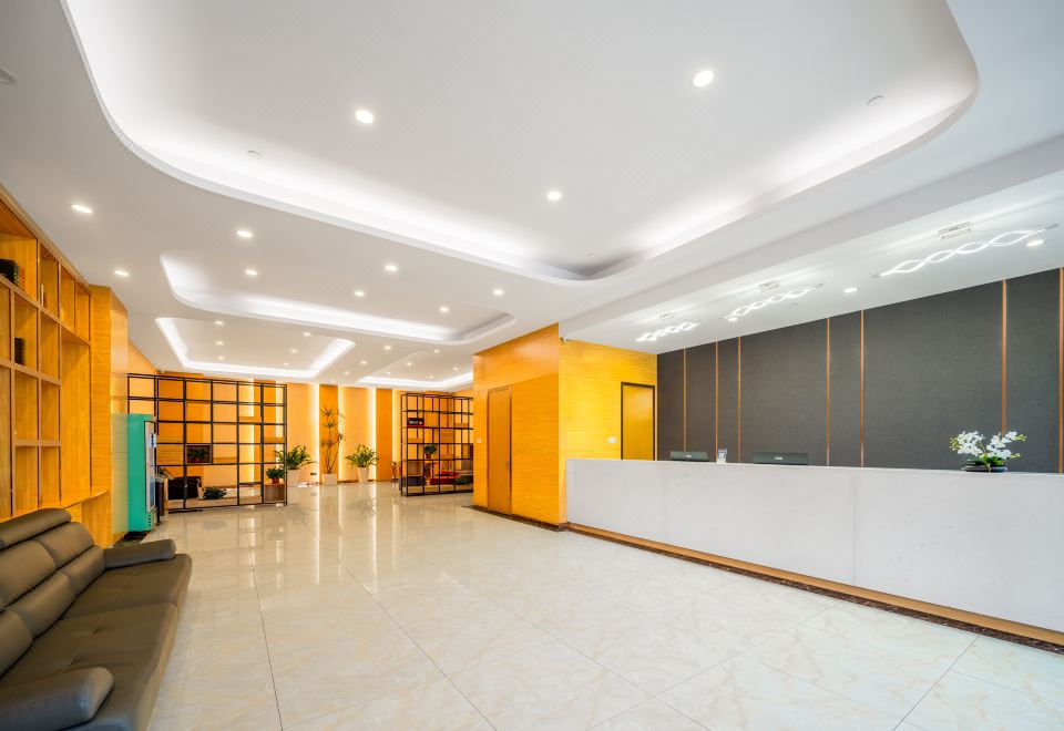 5. 유 플러스 호텔..