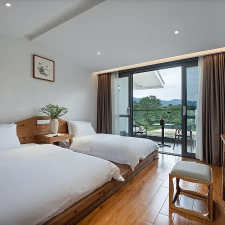 Floral Lux Hotel · Luxury and Freedom, One Flavor Tea Manor Hotel
