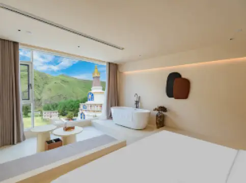 Tibetan heart and view resort private soup light luxury hotel