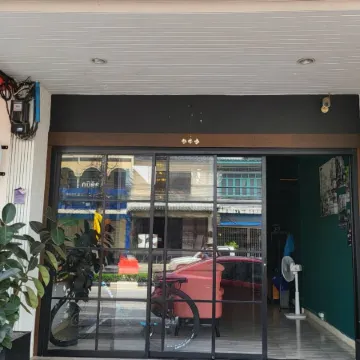 Terminal 58 Hostel at Town