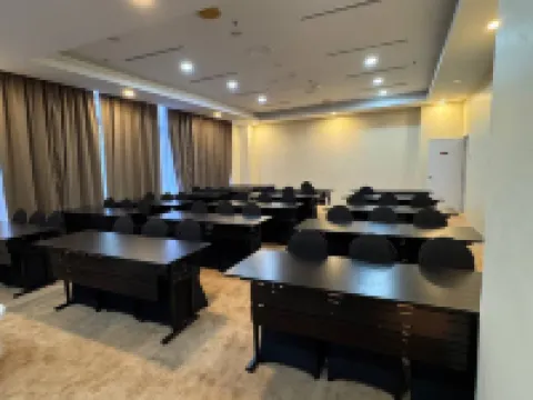 Royal Park Hotel 龍溪住宿飯店