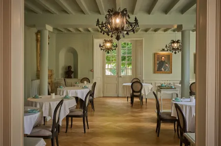 Château du Bois Guibert Отели в г. Илье-Комбре