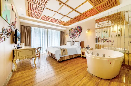 中怡 SPACEデザイナーズホテル（天河体育中心広州東駅）