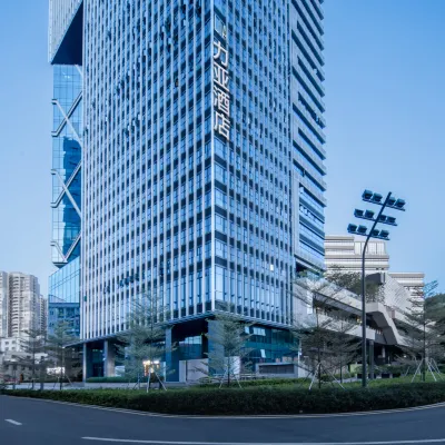 LIA力亞ホテル（寶安大仟裏ショッピングセンター西郷地下鉄駅） 西郷公園周辺のホテル