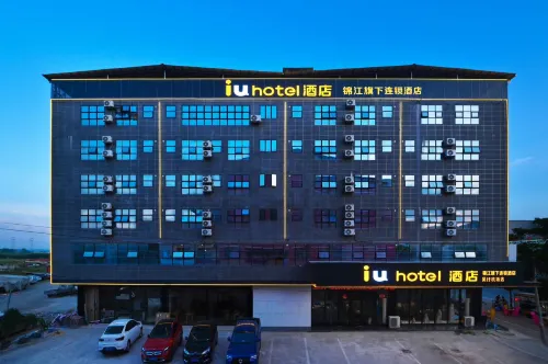 IU Hotel - sarapan