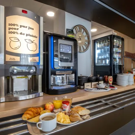 B&B HOTEL Niort Marais Poitevin Est