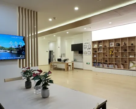 Lanxi Hotel Hotels in Mengzi