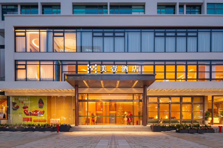 MOne Hotel