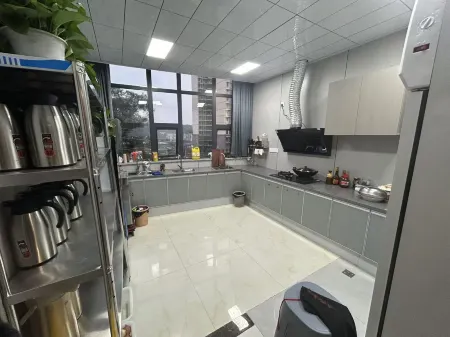 Nanchong Jiaxing Hotel Отели рядом с достопримечательностью «Nanchong Professional Technic College»