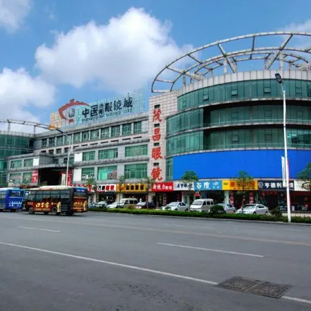 Orange Hotel