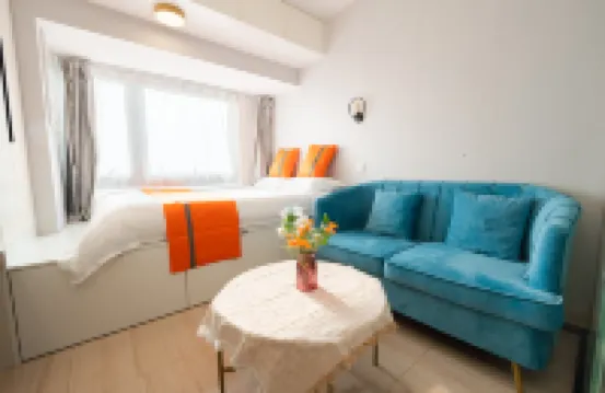 雲悅民宿（揚名地鐵站店）