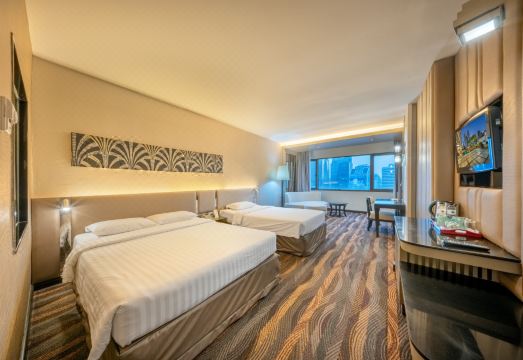 로얄 벤자 호텔 수영장