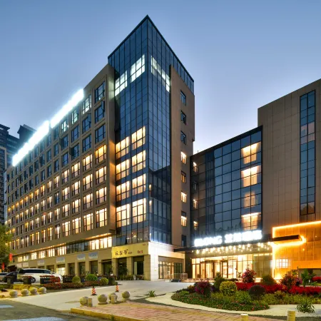 Elong Hotel (Nan'an Sports Center Branch