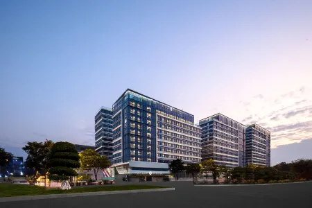 Xiamen Gaoqi Airpor Yunding North Road Atour S Hotel Отели рядом с достопримечательностью «Xiamen Bridge»