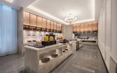 Vienna International Hotel (Hengdian World Studios Branch)