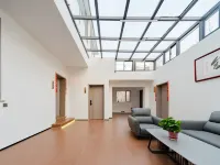 Floral Hotel·This Jubilee Hotel