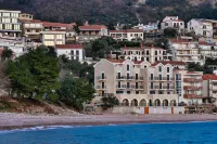 Hotel California by Aycon Hotels in 