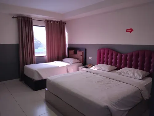 Anaya Hotel and Ballroom Hotels in D A R A T