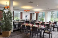 杜塞爾多夫諾伊斯美居酒店 - 早餐