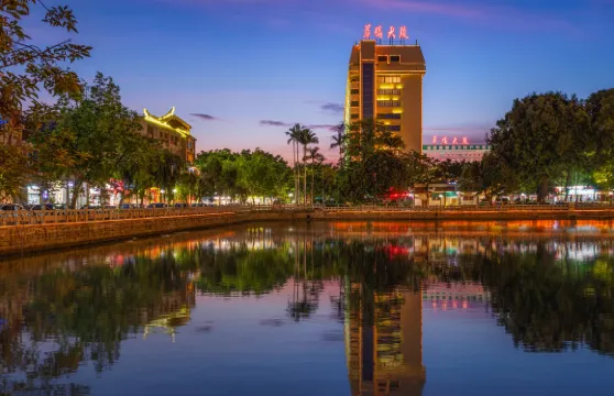 泉州華僑大廈（西街古城店）