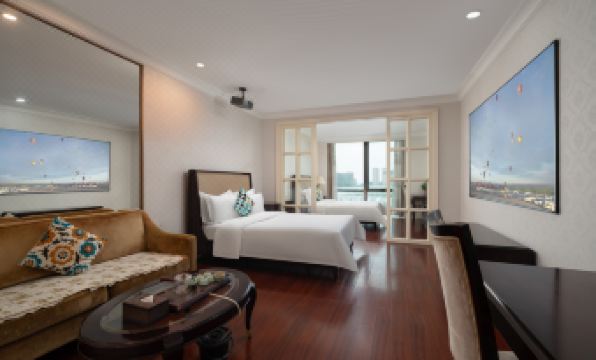 Yuntian Hotel (Jinan Olympic Sports Center)