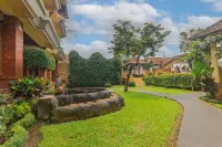 Pondok Kutuh Guest House Hotels near Oka Kartini Shadow Puppet Performance and Bungalow