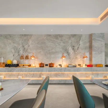 Xianfeng Guifeng Tianlan Hotel