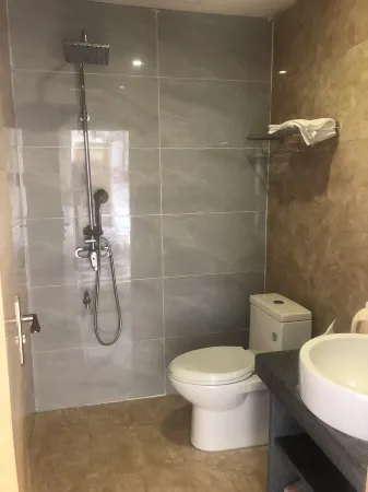 Yangshuo Siqian Inn (Yulonghe Bamboo Pai Drifting Jinlongqiao Wharf) Отели рядом с достопримечательностью «Yulong Bridge»