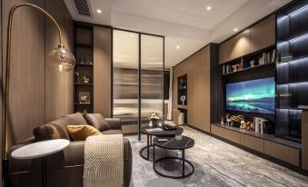 Enatt Apartment(Shenzhen Chegongmiao Subway Station Store)