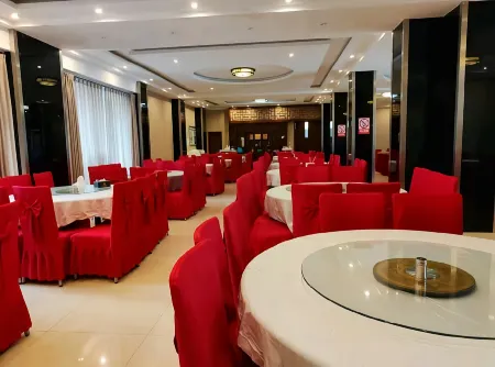 Yulong Business Hotel Отели в г. Лунлинь