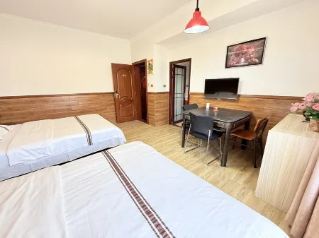 Tongren Jinjiangyuan Hotel