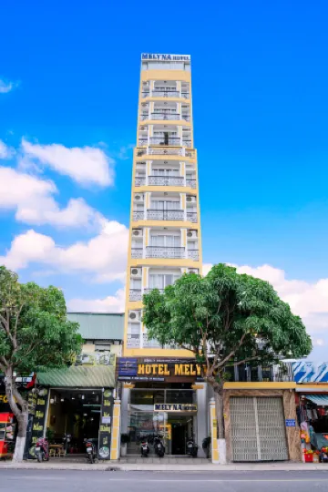 Melyna Hotel Nha Trang Beach Отели рядом с достопримечательностью «Музей океанографии»