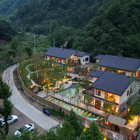 Shan Jiu You Xi Hot Spring Vallie Homestay
