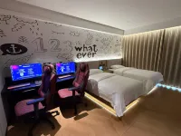 Xiangyu E-Sports Hotel (Baolong Plaza) - balcony