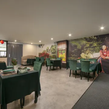 Westlake Pearl Suites & Spa - By Pegasy Group