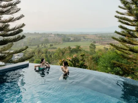 Monte Vista Chalet Khaoyai Отели рядом с достопримечательностью «Wat Sap Setthi Wanaram»