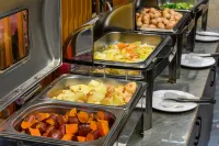 Vienna Hotel (Wanfenglin Airport Branch, Xingyi) - sarapan