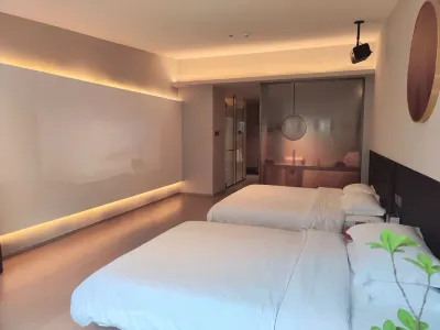 Qingnianhui Homestay (Shangxiahang Yantaishan) Hotels near Zhongping Road