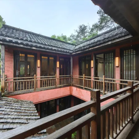 Longquan Senbo Longyuanyi Homestay