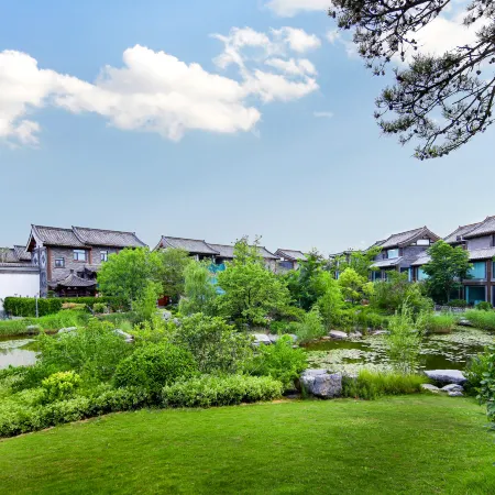 Dapu Xianyuan Homestay (Kaifeng Millennium City Park Wansui Mountain Wuxia City)