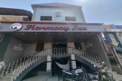 Harmony Inn Hotels near Venna Lake