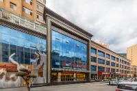武都建邦精品飯店（隴南火車站第一人民醫院店） - 停車場