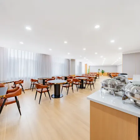 Yunfan Holiday Hotel