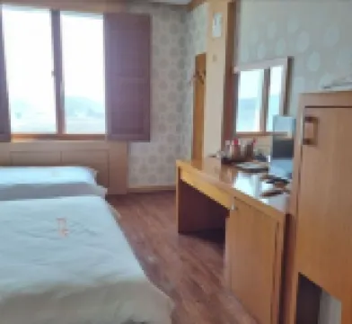 ホテル シーワールド インスパイア アリーナ周辺のホテル