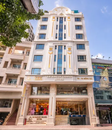 LE SAIGON GRAND HOTEL Hotel berhampiran Tan Son Nhat Intl. Airport