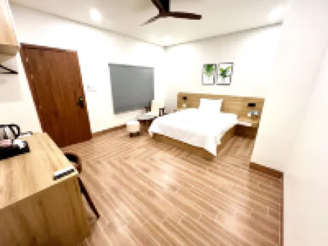 Vươn Xanh Hotel & Cafe Các khách sạn gần Đỉnh La Bàn - Núi Dinh