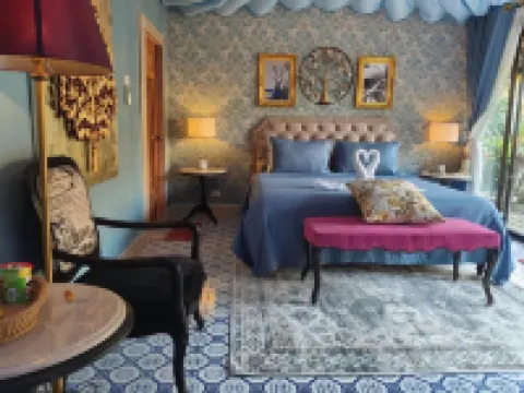 Jungle Moon Boutique Homestay จังเกิ้ลมูน โฮมสเตย์ บางเสร่ สัตหีบ