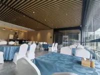 Shanzhige Light Luxury Holiday Hotel (Yangshuo West Street)